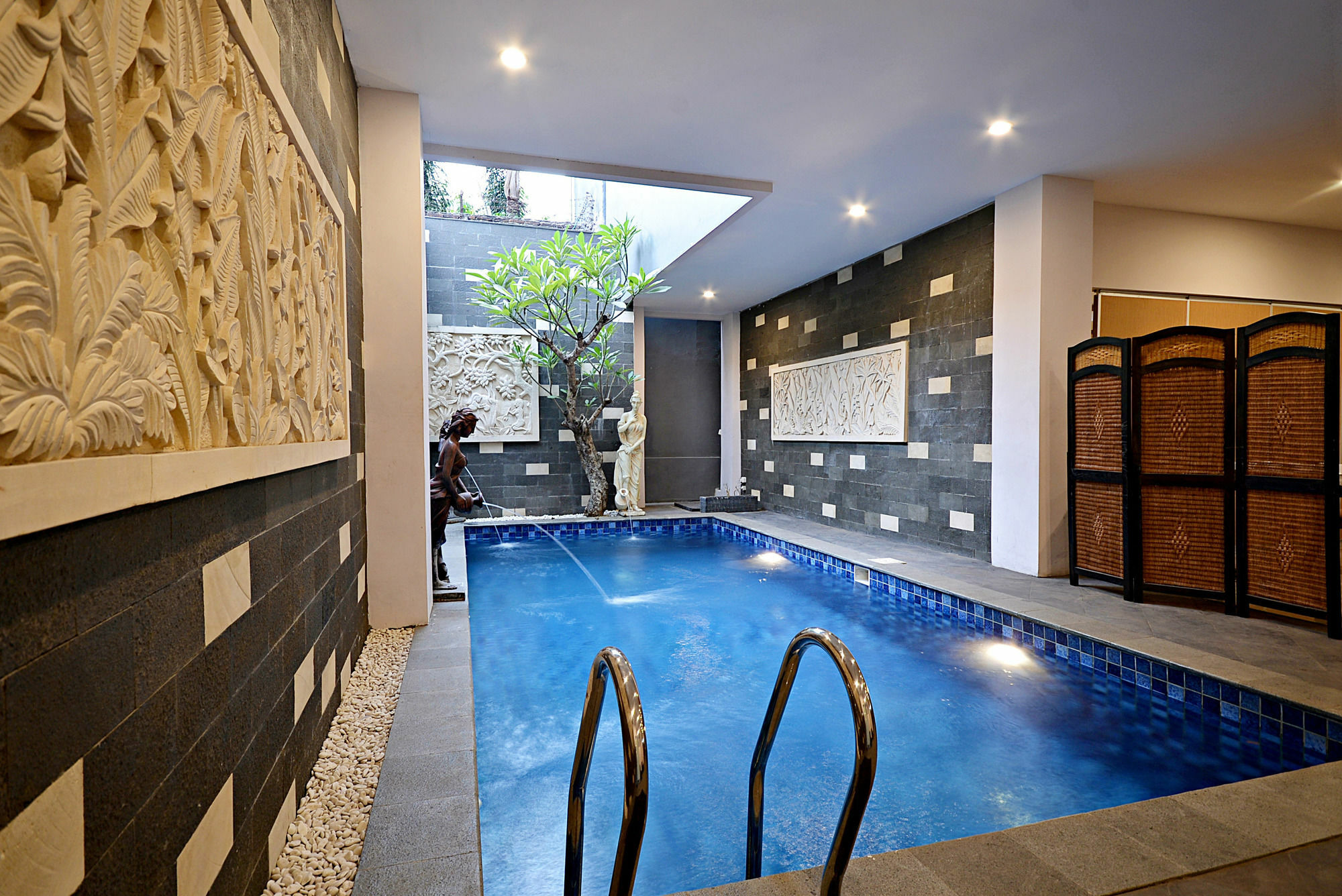 Zen Rooms Cipete Safin Inn Cilandak (Jakarta) Exterior foto